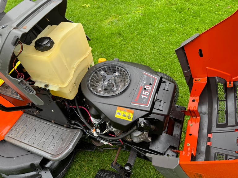 Husqvarna CTH150 42” TWIN ride on lawnmower