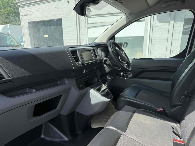 2020 Vauxhall Vivaro 1.5 Turbo D 2900 Sportive LWB AIR CON Manual L2 H1 Euro 6 (s/s) (100 ps) 1. ...
