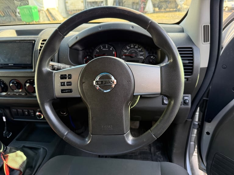 NISSAN NAVARA DOUBLE CAB PICK UP TRUCK 2.5DCI 4X4 4WD 102K NO VAT