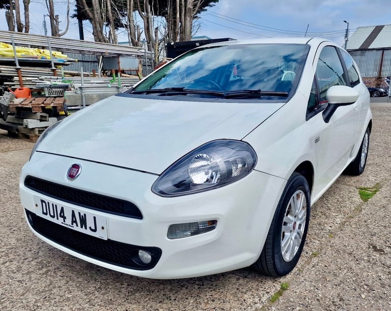 2014 Fiat Punto 1.2 Easy 3dr HATCHBACK Petrol Manual