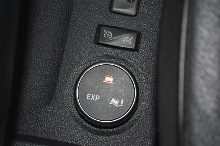 2018 Renault Captur 1.5 dCi 110 Signature X Nav 5dr HATCHBACK DIESEL Manual