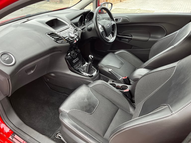 Ford, FIESTA, Hatchback, 2016, Manual, 998 (cc), 3 doors
