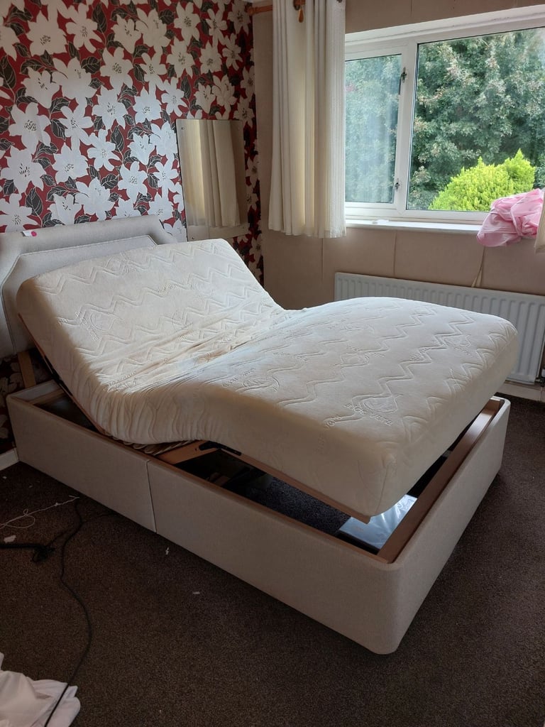 Riser recliner bed. Double.