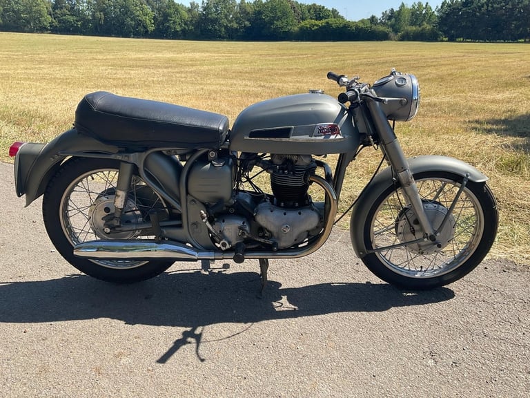 1962 Norton Domminator “Standard”