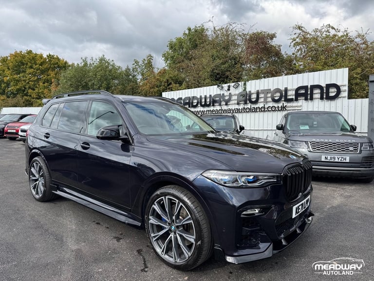 image for 2022 BMW X7 4.4 M50i V8 Dark Shadow Edition SUV 5dr Petrol Auto xDrive Euro 6 (s/s) (53 ESTATE Pe...