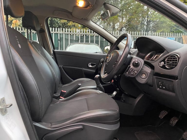 2012 Renault Clio 1.2 Dynamique TomTom Euro 5 5dr HATCHBACK Petrol Manual