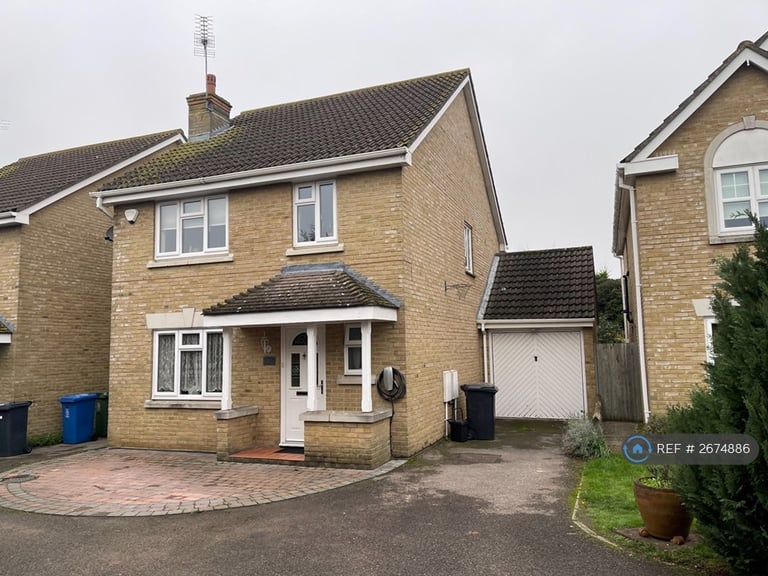 image for 4 bedroom house in Heynes Green, Maidenhead, SL6 (4 bed) (#2674886)