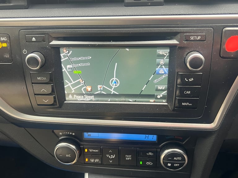 2015 Toyota Auris 1.8 VVTi Hybrid Icon+ 5dr CVT Auto ESTATE Petrol/Electric Hybrid Automatic