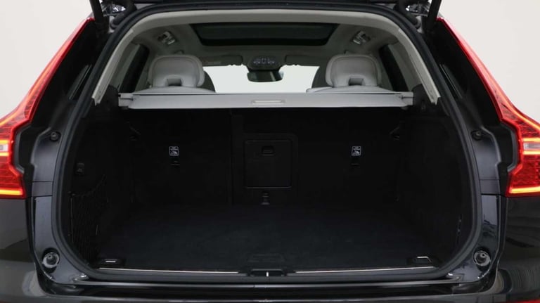 2024 Volvo XC60 2.0h T8 18.8kWh Ultra Bright Auto AWD Euro 6 (s/s) 5dr ESTATE Petrol/Electric Hyb...
