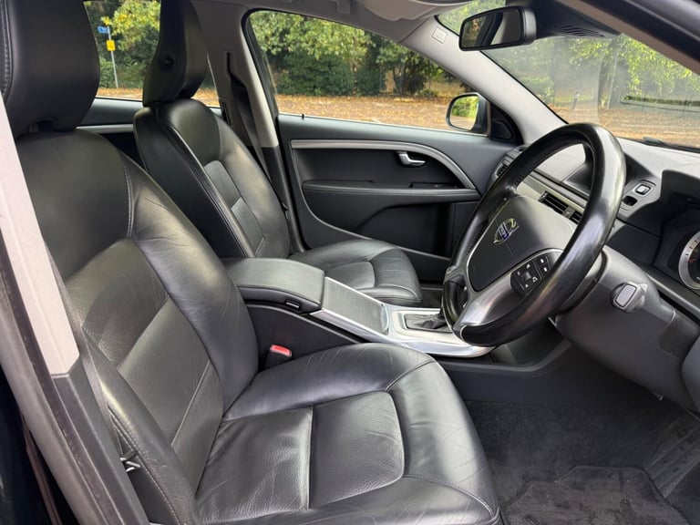2013 Volvo S80 2.4 D5 [215] SE Nav 4dr Geartronic SALOON DIESEL Automatic