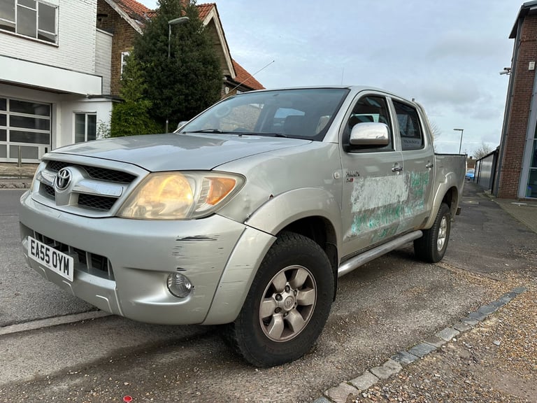 TOYOTA WANTED HILUX, HIACE, LANDCRUISER, COROLLA , RAV4,YARIS 