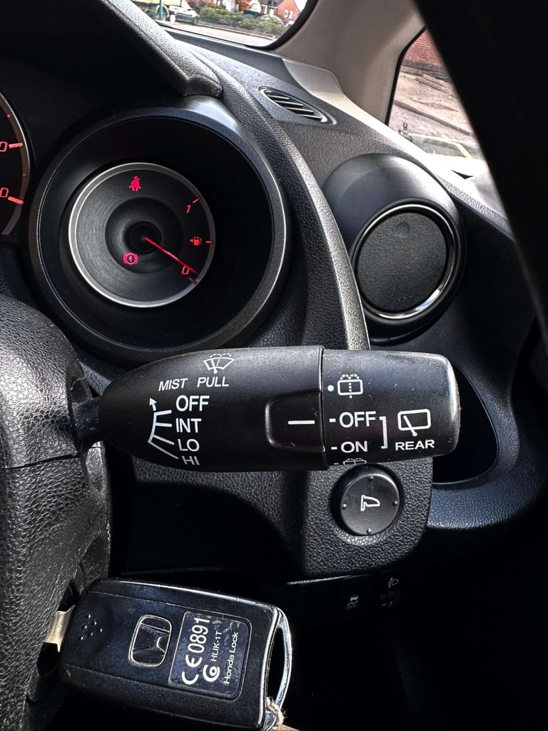 2011 Honda Jazz 1.4 i-VTEC ES 5dr HATCHBACK PETROL Manual