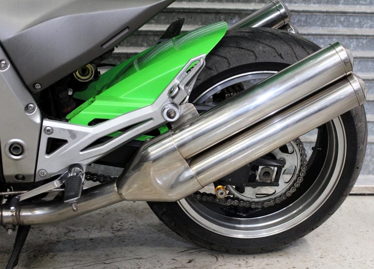 2005 05 KAWASAKI Z1000 Z ZR 1000 ABS GREEN HPI CLEAR FULL SERVICE HISTORY NEWMOT
