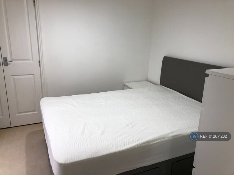 2 bedroom flat in Heath, Cardiff, CF14 (2 bed) (#2671282)