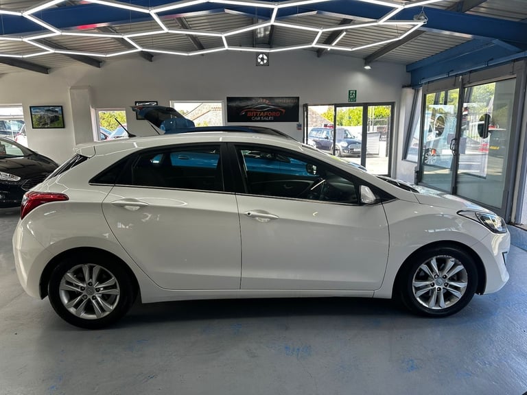 HYUNDAI I30 1.6 CRDi Blue Drive Style 2013
