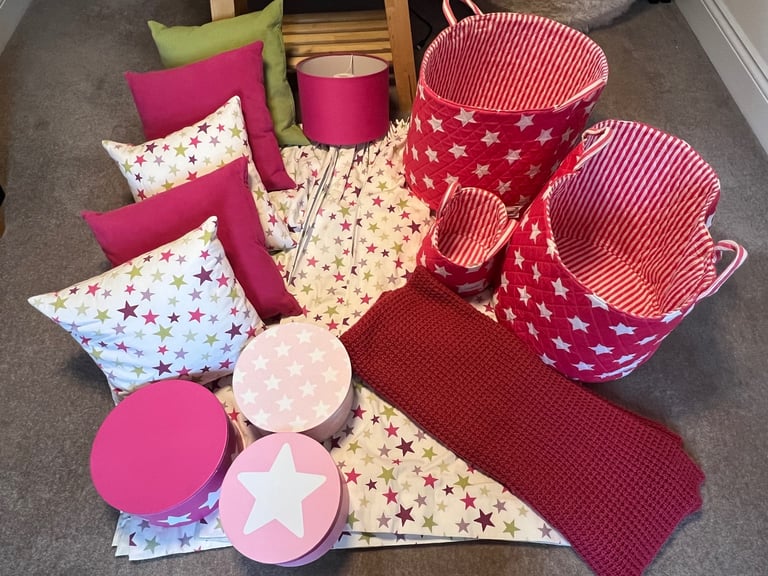 Children’s John Lewis & Others ‘Multi Coloured Stars’ Cerise Pink Bedroom Set