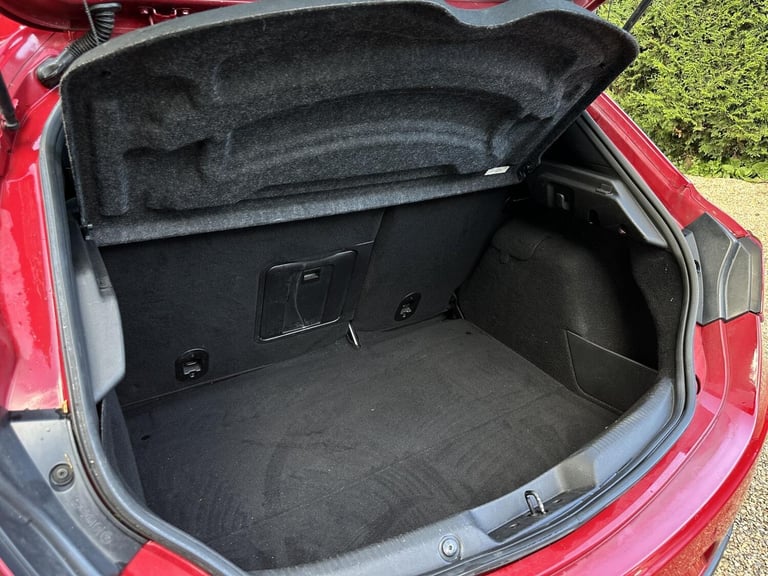 2016 Alfa Romeo Giulietta 1750 TBi Veloce Hatchback 5dr Petrol TCT Euro 6 (240 bhp) HATCHBACK Pet...