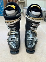 Ladies Salomon Ski Boots - Idol 80 (Custom Fit Sport)