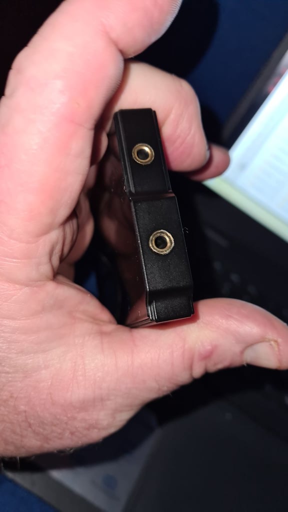 Lossless hi res mp3 player. Brand new with 16gb internal memory and 64gb sd card.