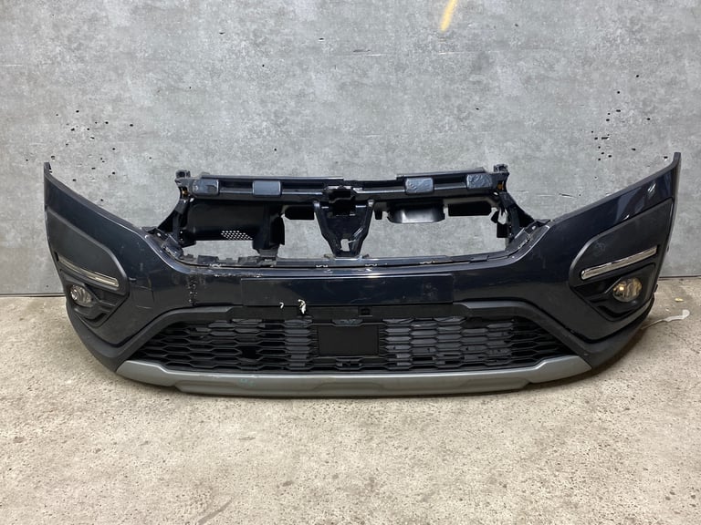 image for Dacia Sandero / jogger / stepway front bumper complete 2020 -2024 
