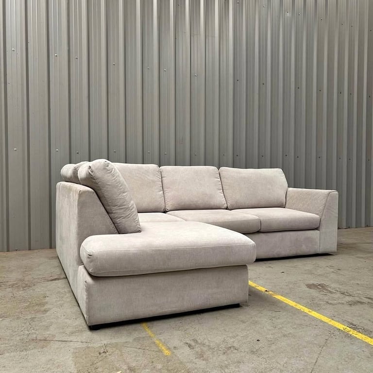 image for L Shaped Corner Sofa With High Back Cushions ¬ 4x Settee