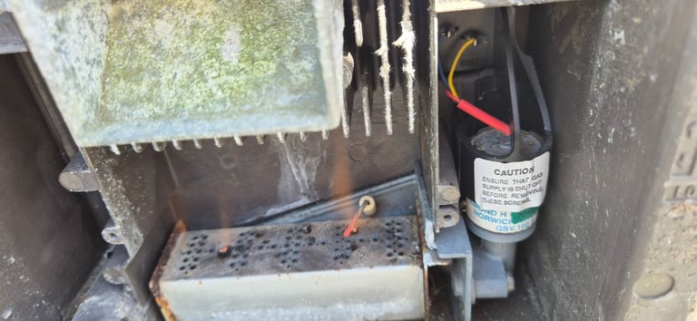 CARVER CASCADE RAPID gas and electric water heater for camper caravan motorhome boat.