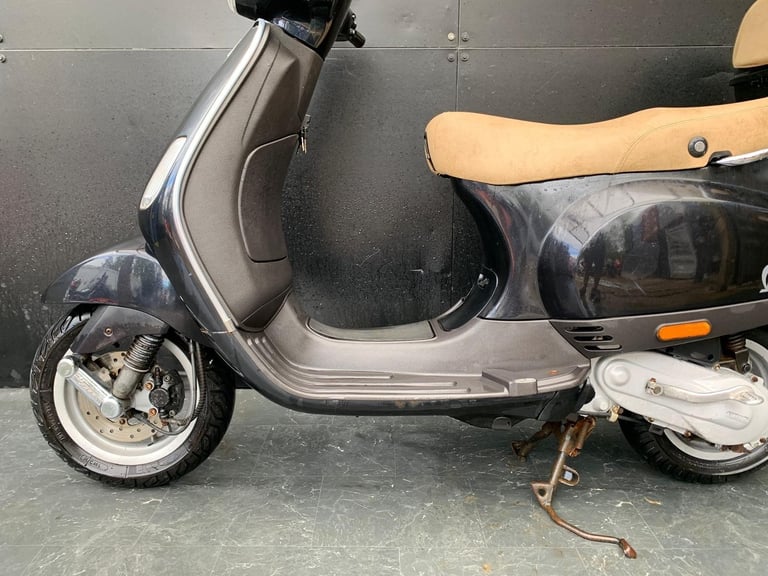 PIAGGIO VESPA LX50 PROJECT SCOOTER 50cc 2 STROKE HPI CLEAR