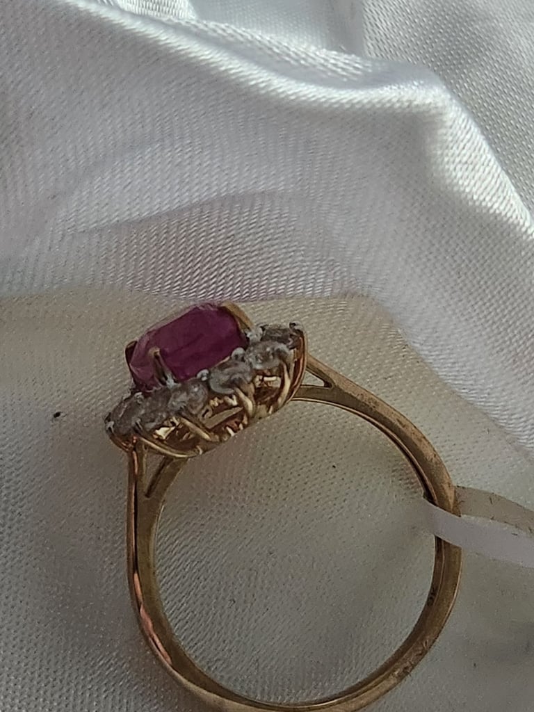 9CT GOLD RING SIZE O SAPPHIRE 9CT GOLD RING SIZE O 9X7 IIAKAKA PINK SAPPHIRE SIZE O BRAND NEW