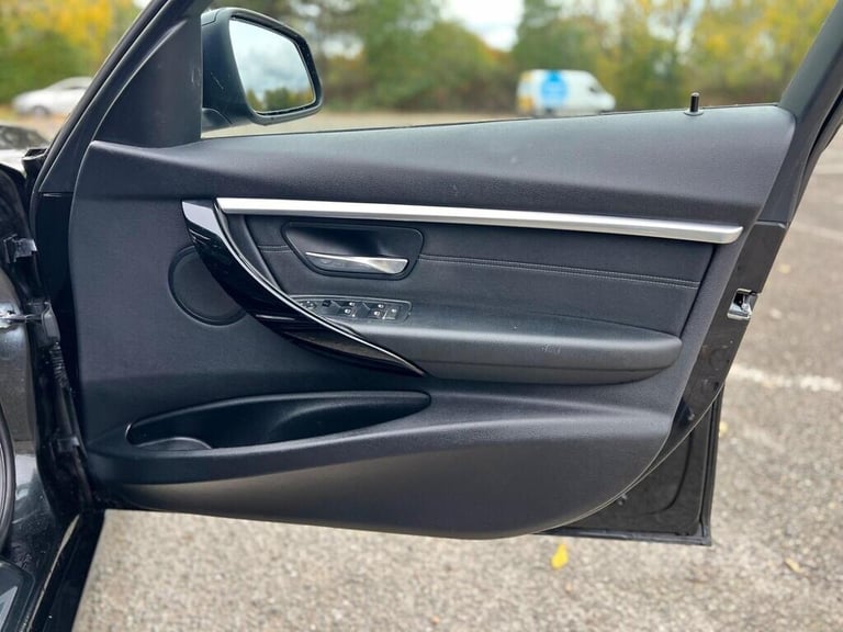 2016 BMW 3 Series 320i 2.0 Manual Sport 4dr Saloon 105,000 Miles. ULEZ Free. PX OK SALOON Petrol ...