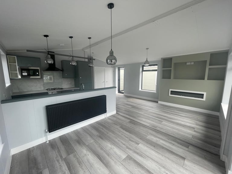 NEW Twin Cabin Lodge Mobile Home Evolution Harley 40ft x 20ft, 3 Bedroom REDUCED