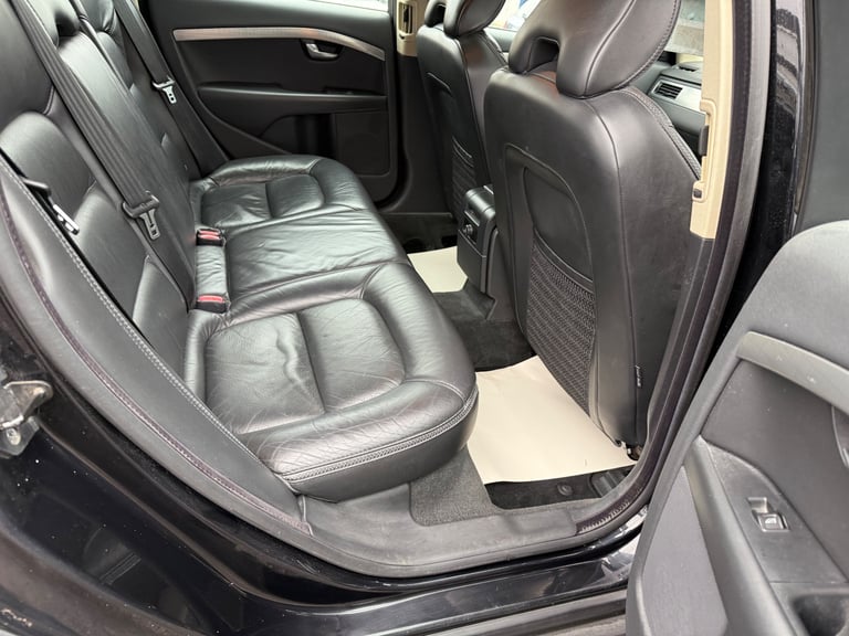 2008 Volvo XC70 2.4 D5 diesel estate automatic 176,000 Miles ex condition 