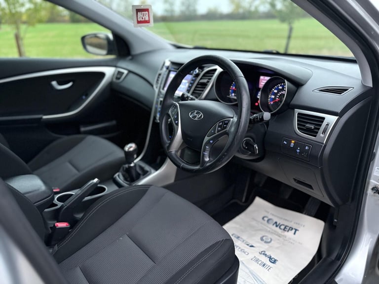 2012 Hyundai i30 1.6 CRDi [128] Blue Drive Style Nav 5dr HATCHBACK DIESEL Manual