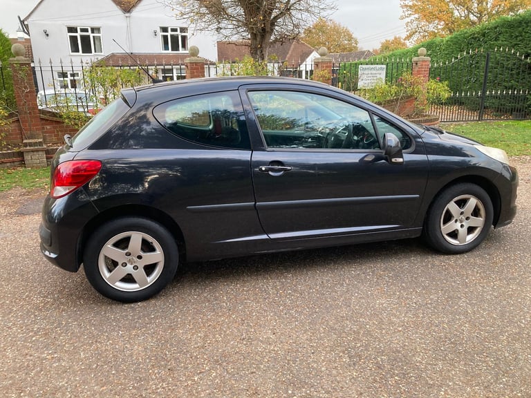 2010  PEUGEOT 1.4  HDI DIESEL 3   DOOR HATCHBACK. 55 mpg., £20 TAX LONG MOT.