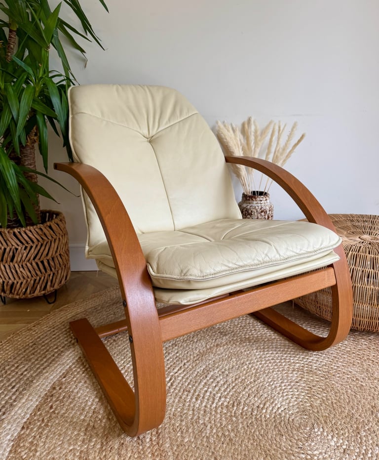 Vintage late 20th century leather Scandinavian bentwood cantilever lounge armchair 