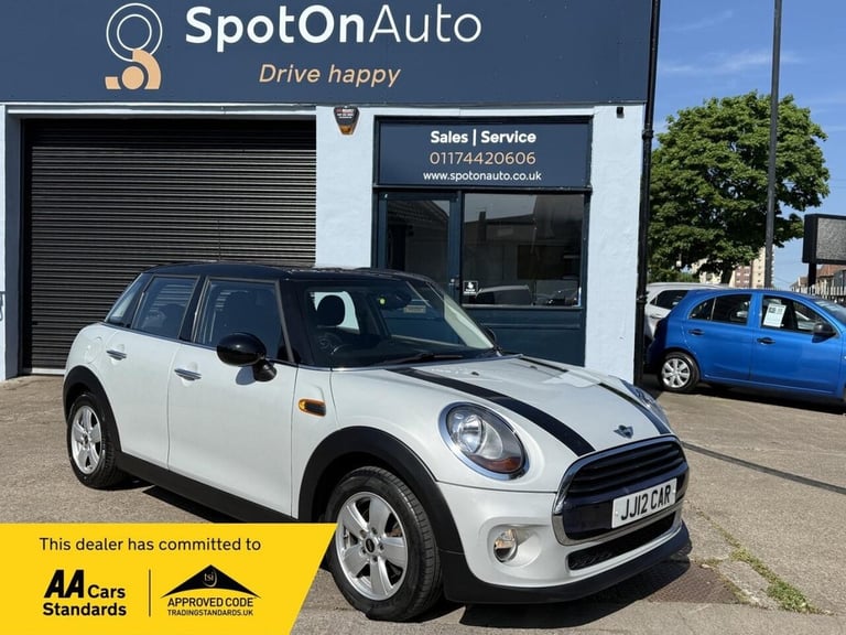 image for 2017 MINI Hatch 1.5 Cooper Auto Euro 6 (s/s) 5dr Hatchback Petrol Automatic