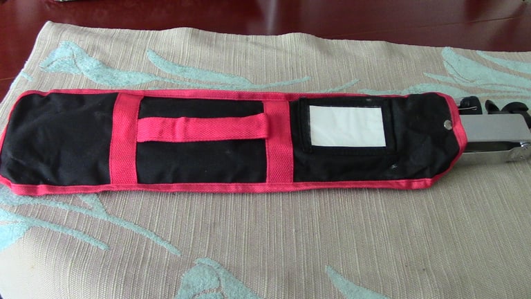 SHEET MUSIC BOOK STAND + CARRYING BAG PORTABLE FOLDING METAL STAND ADJUSTABLE