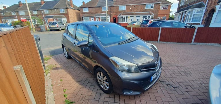 image for Toyota, YARIS, Hatchback, 2011, Manual, 1329 (cc), 5 doors