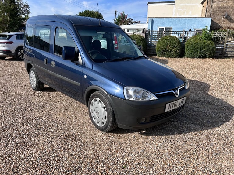 Vauxhall, COMBO TOUR, Estate, 2011, Manual, 1364 (cc), 5 doors