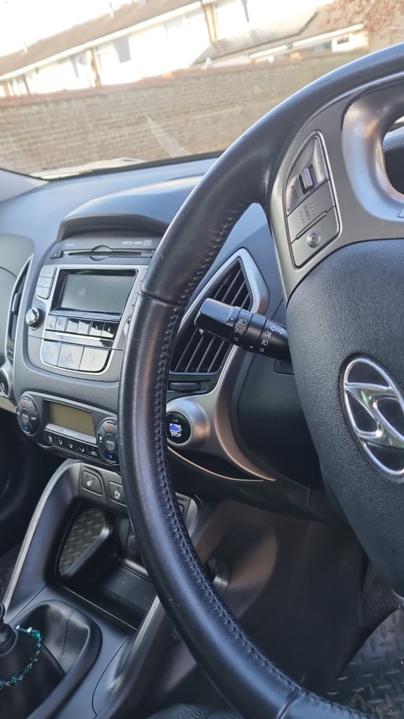 Hyundai Ix35 premium very rear red in colour