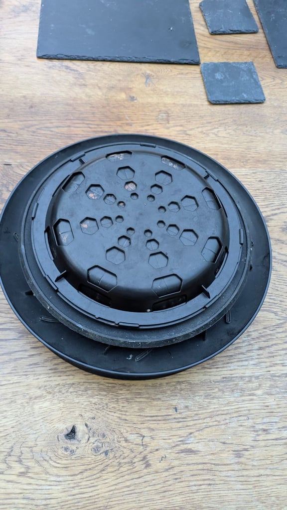 Rotary van ventilator