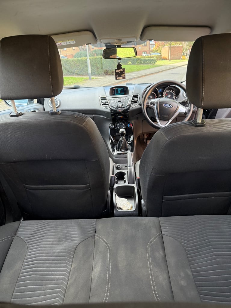 Ford, FIESTA, Hatchback, 2014, Manual, 1241 (cc), 5 doors
