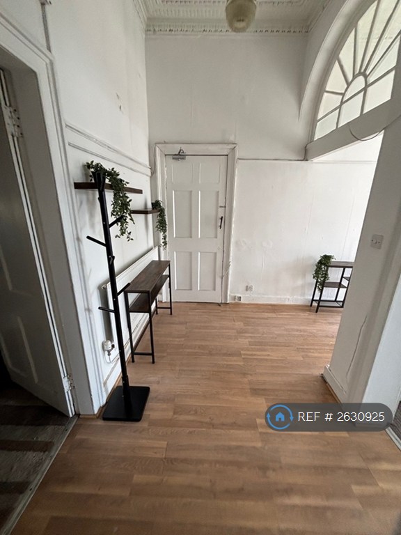 1 bedroom in Gardner's Crescent, Edinburgh, EH3 (#2630925)
