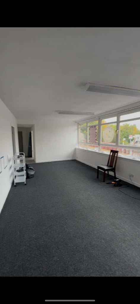 Commercial Property To-Let Hamilton Town Center