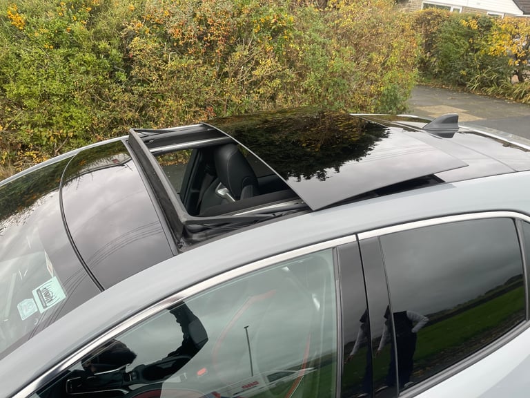 TOYOTA COROLLA PETROL HATCHBACK 1.8 VVT-i Hybrid Excel 5dr CVT [Panoramic Roof]