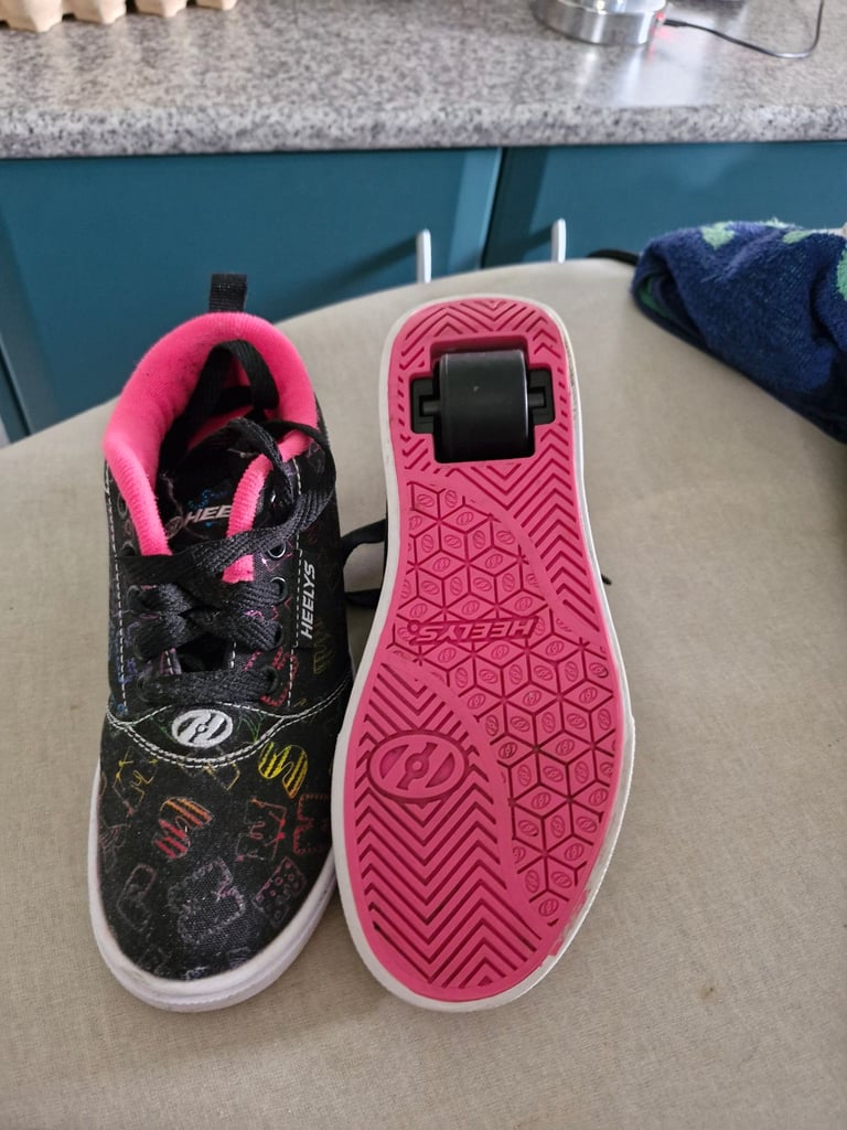 image for Heelys size 1