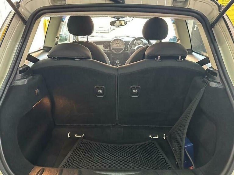 MINI Hatch 1.6 Cooper Hatchback 3dr Petrol Manual Euro 5 (s/s) (122 ps)