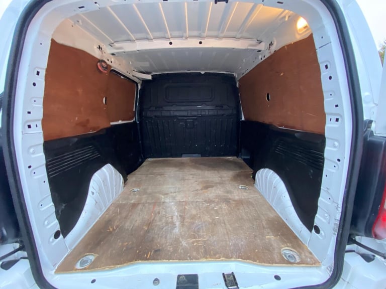 2020 Vauxhall Combo 1.6 Turbo D 2300 Sportive L1 H1 Euro 6 (s/s) 4dr PANEL VAN Diesel Manual