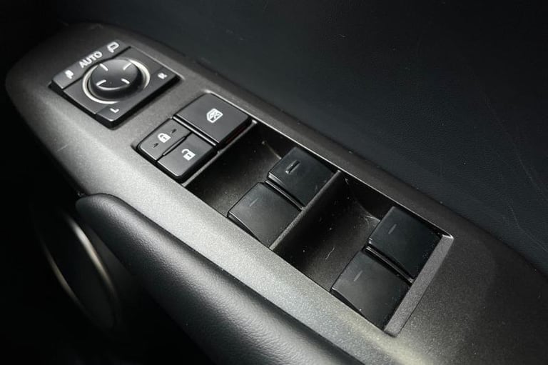 2016 Lexus NX 300h 2.5 F-Sport 5dr CVT ESTATE PETROL/ELECTRIC Automatic