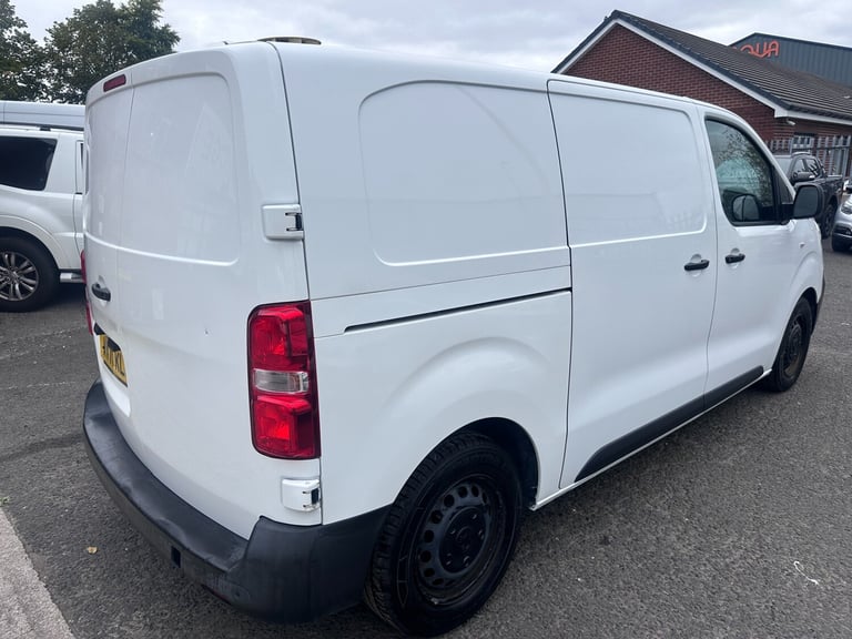 2021 71 VAUXHALL VIVARO 2700 1.5d 120PS Dynamic L1 H1 Van