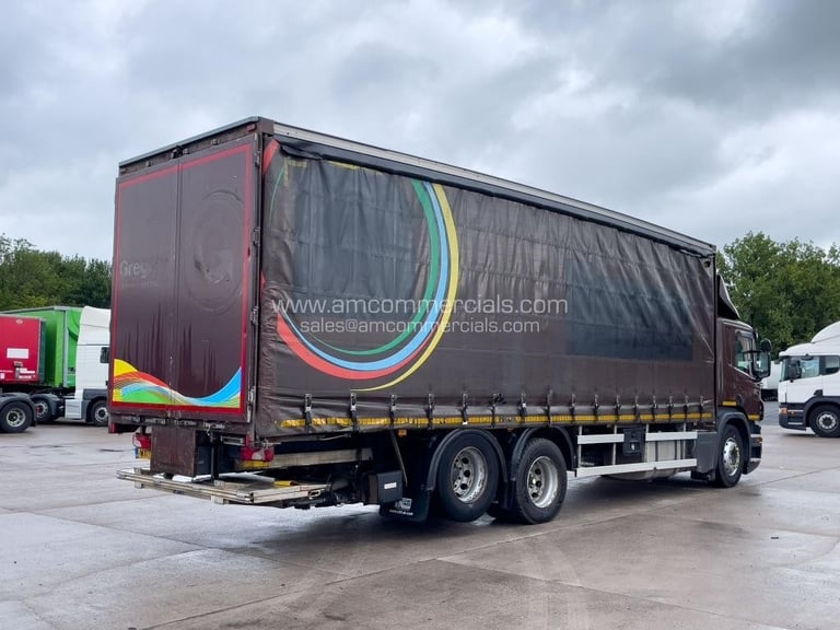 2017 (17) SCANIA P280 6X2 TAG CURTAINSIDE